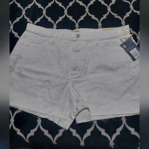 Nwt universal thread white Denim‎ boyfriend shorts size 12R